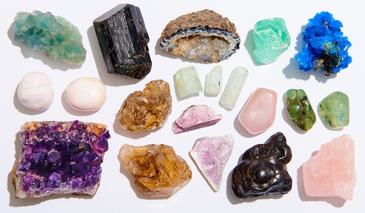 10 Amazing Crystals that Will Make You Healthier and Happier
