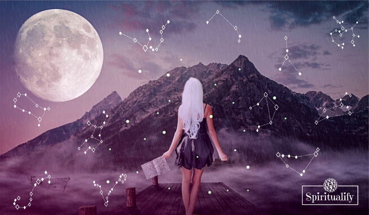 These 4 Zodiac Signs Will Be Least Affected by the Full Wolf Moon of January 2022
